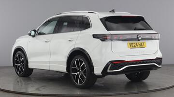 2024 Volkswagen 2.0 TDI R-Line DSG Euro 6 5-door (White) - Image: 3