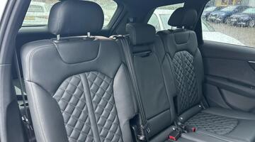 2025 Audi 4.0 TFSI V8 Black Edition Tiptronic quattro Euro 6 5-door (White) - Image: 13