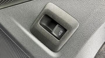 2025 Volkswagen 2.0 TDI Match DSG Euro 6 5-door (Blue) - Image: 20