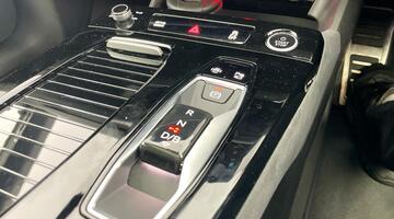 2025 Audi 100kWh Launch Edition Auto 5-door (White) - Image: 25