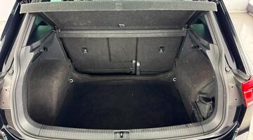 2021 Volkswagen TSI R-Line DSG Euro 6 5-door (Black) - Image: 27