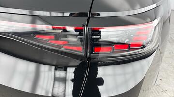 2025 Volkswagen Pro 77kWh Black Edition Auto 5-door (Black) - Image: 28