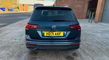 2022 Volkswagen TSI Active DSG Euro 6 5-door (Blue) - Image: 15