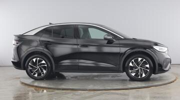 2025 Volkswagen Pro 77kWh Match Auto 5-door (Black) - Image: 4