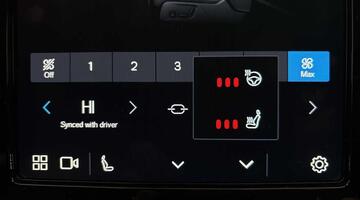 2022 Volvo Recharge 69kWh Plus Auto 5-door (Green) - Image: 41