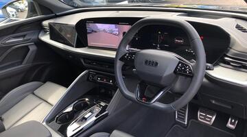 2025 Audi 2.0 TDI Launch Edition S Tronic quattro Euro 6 5-door (Black) - Image: 6