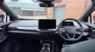 2025 Volkswagen Pro 77kWh Match Auto 5-door (Black) - Image: 8