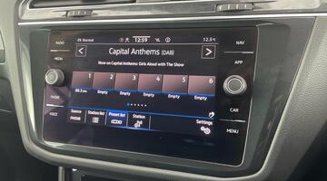 2022 Volkswagen 2.0 TDI R-Line DSG Euro 6 5-door (White) - Image: 15