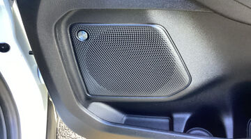 2020 Ford EcoBoost Titanium First Edition Euro 6 5-door (White) - Image: 13