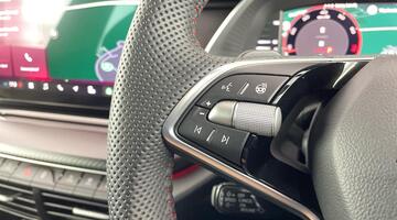 2025 Škoda 2.0 TSI vRS DSG Euro 6 5-door (Red) - Image: 26