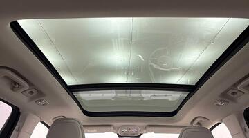 2025 Volvo 2.0 T8 18.8kWh Ultra Dark Auto 4WD Euro 6 5-door (Grey) - Image: 18