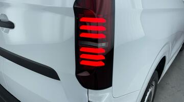 2025 Volkswagen 2.0 TDI T28 Commerce Plus FWD SWB Euro 6 5-door (Grey) - Image: 28