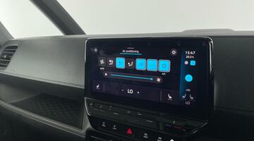 2024 Volkswagen Pro 77kWh Commerce Plus Auto 5-door (Silver) - Image: 7