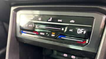 2021 Volkswagen TSI Life Euro 6 5-door (White) - Image: 7