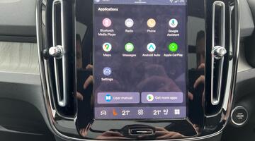 2025 Volvo 2.0 B4 MHEV Ultra Dark DCT Auto Euro 6 5-door (Silver) - Image: 50