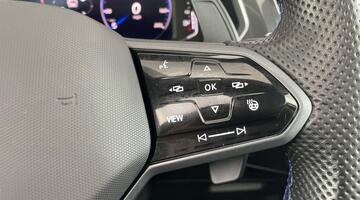 2022 Volkswagen 2.0 TSI R DSG 4Motion Euro 6 5-door (White) - Image: 23