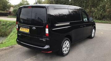 2025 Ford 250 EcoBoost Limited Auto L2 Euro 6 6-door (Black) - Image: 28