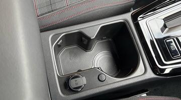 2025 Volkswagen 2.0 TSI GTI DSG Euro 6 5-door (White) - Image: 27