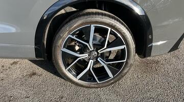 2025 Volkswagen ETSI MHEV R-Line DSG Euro 6 5-door (Grey) - Image: 30