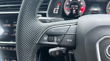 2025 Audi 4.0 TFSI V8 Black Edition Tiptronic quattro Euro 6 5-door (White) - Image: 35