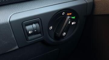 2025 Volkswagen 1.0 TSI Match Euro 6 5-door (Grey) - Image: 30