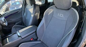 2025 Volkswagen Pro 77kWh Match Plus Fastback Auto 5-door (Black) - Image: 43