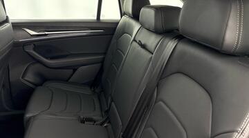 2025 Škoda 2.0 TDI SE L DSG 4WD Euro 6 5-door (7 Seat) (Silver) - Image: 36