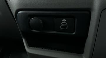 2025 Volkswagen T32 65kWh Commerce Pro Auto RWD SWB 5-door (Grey) - Image: 14