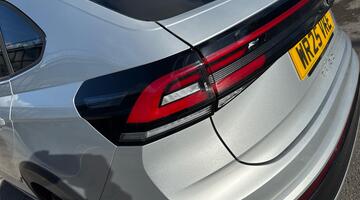 2025 Volkswagen 1.0 TSI R-Line DSG Euro 6 5-door (Silver) - Image: 21