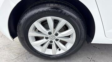 2021 Volkswagen 1.0 TSI Match Euro 6 5-door (White) - Image: 14