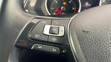 2019 Volkswagen 2.0 TDI Match 4Motion Euro 6 5-door (Silver) - Image: 24