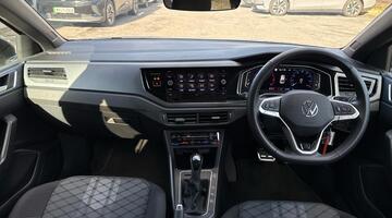 2025 Volkswagen 1.0 TSI R-Line DSG Euro 6 5-door (Silver) - Image: 8