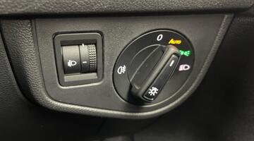 2022 Volkswagen 1.0 TSI Life Euro 6 5-door (Grey) - Image: 24