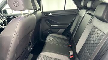 2022 Volkswagen TSI R-Line DSG Euro 6 5-door (White) - Image: 32