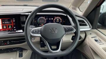 2025 Volkswagen TSI eHybrid 19.7kWh Ocean DSG 4Motion Euro 6 4-door (Red) - Image: 24