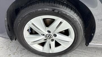 2020 Volkswagen 1.0 TSI Life Euro 6 5-door (Grey) - Image: 32