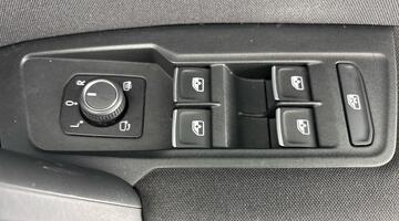 2022 Volkswagen TSI Active DSG Euro 6 5-door (Grey) - Image: 19