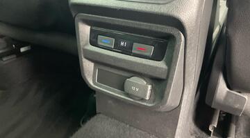 2017 Volkswagen 2.0 TSI R-Line DSG 4Motion Euro 6 5-door (Grey) - Image: 33