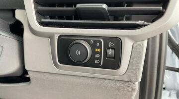 2025 Volkswagen T32 65kWh Commerce Plus Auto RWD SWB 5-door (White) - Image: 20