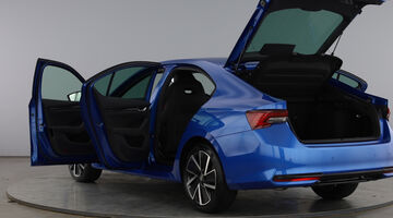 2025 Škoda 2.0 TDI SportLine DSG Euro 6 5-door (Blue) - Image: 12