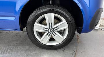 2021 Volkswagen 2.0 TDI SE DSG SWB Euro 6 5-door (Blue) - Image: 5