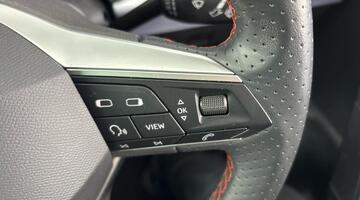 2024 SEAT 1.0 TSI FR Sport Euro 6 5-door (Red) - Image: 7