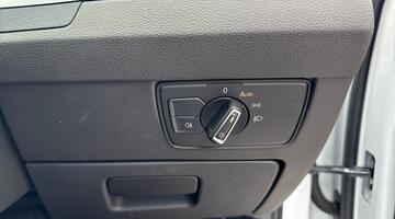 2025 Volkswagen 2.0 TSI R Fastback DSG 4Motion Euro 6 5-door (White) - Image: 31