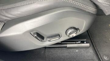 2025 Volvo 2.0 T8 18.8kWh Ultra Bright Auto Euro 6 5-door (Unlisted) - Image: 18