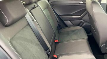 2022 Volkswagen TSI Style Euro 6 5-door (Blue) - Image: 27