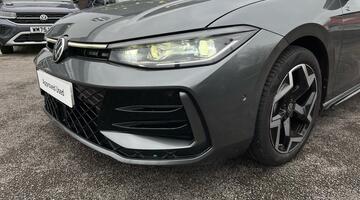 2025 Volkswagen ETSI MHEV R-Line DSG Euro 6 5-door (Grey) - Image: 29