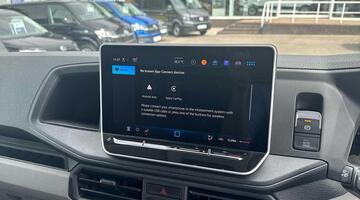 2025 Volkswagen 2.0 TDI CR35 Commerce RWD LWB High Roof Euro 6 5-door (White) - Image: 22