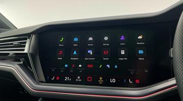 2025 Volkswagen 3.0 V6 TSI eHybrid 14.3kWh R Tiptronic 4Motion Euro 6 5-door (Grey) - Image: 18