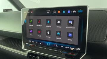 2024 Volkswagen Pro 79kWh Commerce Auto 5-door (Black) - Image: 18