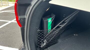 2025 Volvo 2.0 B5 MHEV Plus Auto Euro 6 5-door (Black) - Image: 22